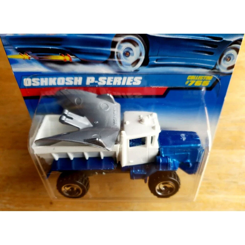 Vintage 1998 Hot Wheels OSHKOSH P-SERIES SNOW PLOW Blue #765 MAINLINE ORSB Blade